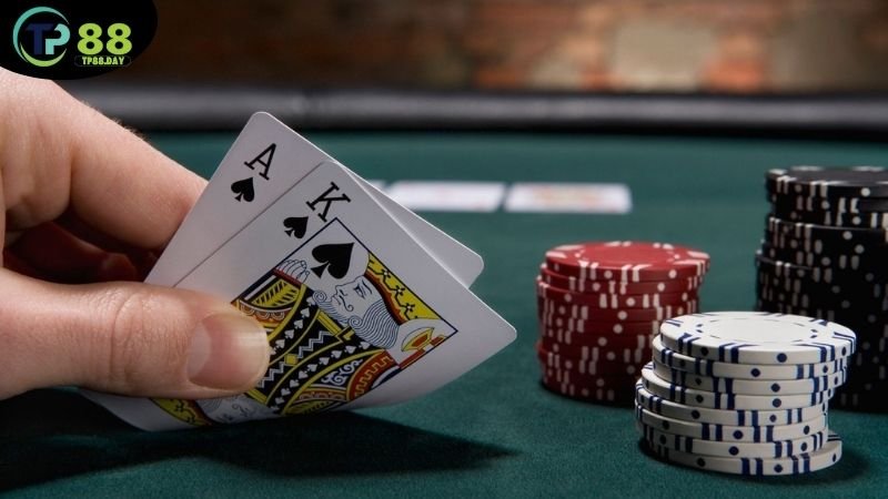 Chơi Poker Có Bị Bắt Không - Nắm vững luật để tham gia cá cược hiệu quả 7 nhung-loi-ich-va-han-che-cua-choi-poker